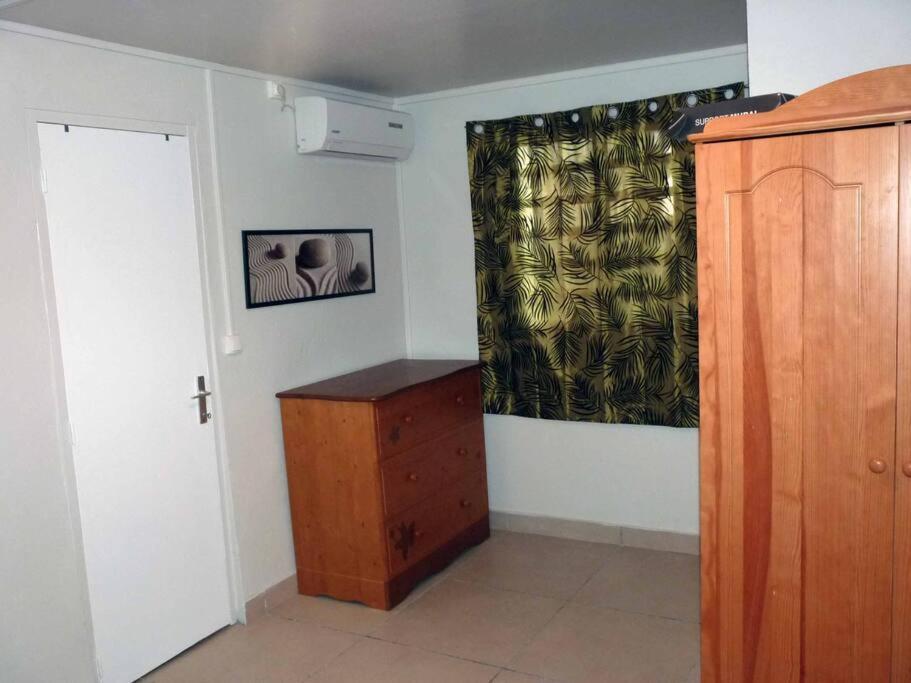 Logement Dans Un Lieu Calme Et Verdoyant A Proximite De Tout Avec Jacuzzi!!! バステール エクステリア 写真