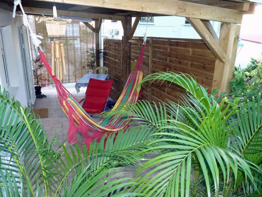 Logement Dans Un Lieu Calme Et Verdoyant A Proximite De Tout Avec Jacuzzi!!! バステール エクステリア 写真